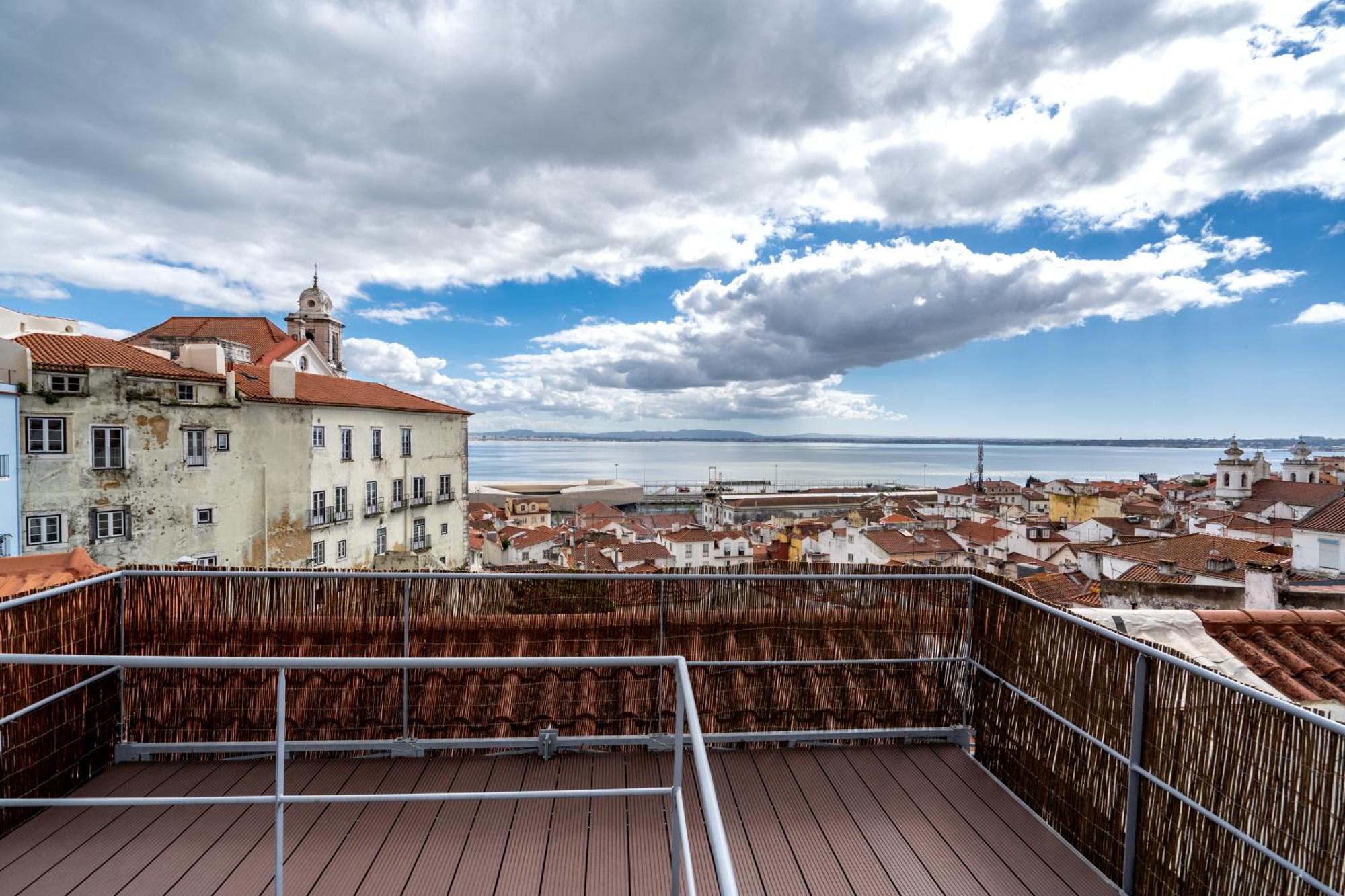 Alfama Terrace 360º - Private Terrace With Exceptional River View With A/C! Lisboa Ngoại thất bức ảnh